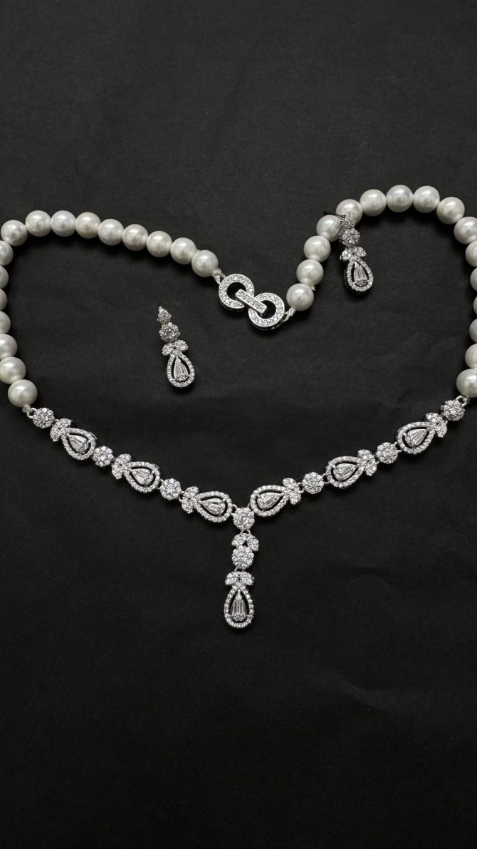 Set de bijuterii unicat – perle de sticlă & cristale elegante